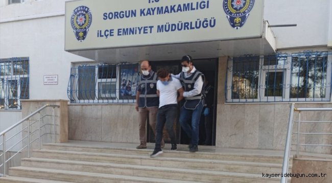 Yozgat'ta kuyumcuya sahte altın satmaya çalışan 2 şüpheli yakalandı