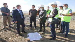 Yozgat Valisi Polat, hayvan hastanesi inşaatında incelemede bulundu