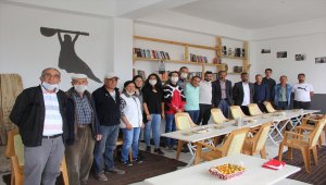 Zara'da bir köye kütüphane kafe kuruldu 