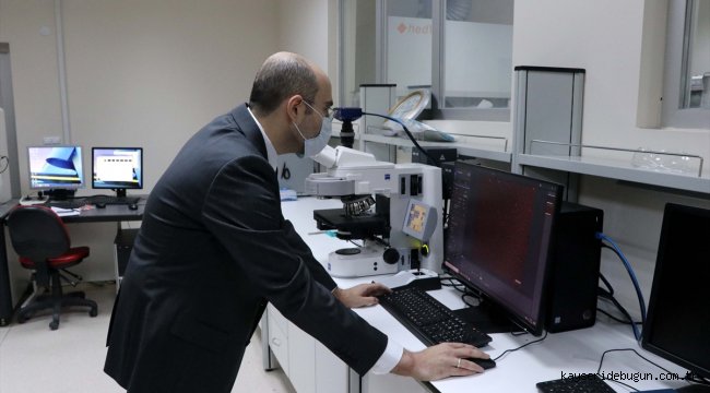 ABD'deki kariyerinden vazgeçen doçent Türkiye'de "nanoteknolojik şifre" için çalışıyor