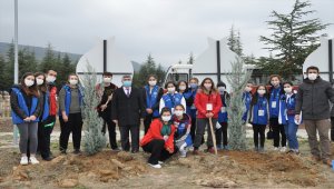 Akşehir'de 54 şehit için 54 fidan dikildi 