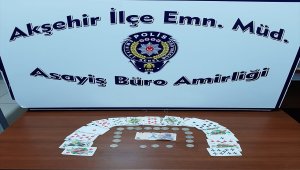 Akşehir'de kumar oynayan 4 kişiye para cezası