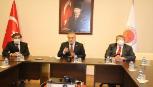 Bozok Üniversitesi Rektörü Karadağ, "çoklu ölçme değerlendirme sistemi"ni anlattı