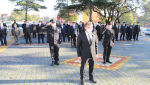 Büyük Önder Atatürk'ü anıyoruz