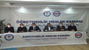 Eğitim-Bir-Sen Sivas Şube Başkanı Temiz, "Öğretmenler Günü"nü kutladı