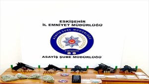 Eskişehir'de asayiş denetiminde 12 şüpheli yakalandı
