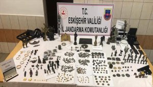 Eskişehir'deki tarihi eser operasyonunda yakalanan şüpheliler serbest bırakıldı