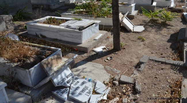 Karaman'da mezar taşları tahrip edildi
