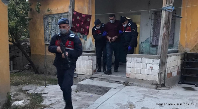 Kayseri Asayiş Haberi: Kayseri'de 2 DEAŞ'lı Jandarma tarafından yakalandı