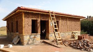 Keçiören Belediyesi köylere "tandır damı" inşaat desteğini sürdürüyor 