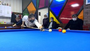 Kırşehir'de 6. Neşet Ertaş 3 Bant Bilardo Şampiyonası başladı