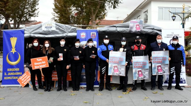 Kırşehir'de kadına yönelik şiddete karşı polis ve jandarma ortak etkinlik yaptı