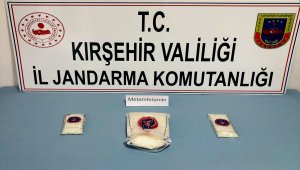 Kırşehir'de otobüsün bagajındaki çantasında uyuşturucu bulunan yolcu tutuklandı