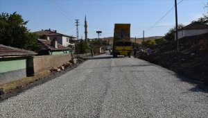 Kırşehir'in 5 köyünde 18 kilometre yol yenilendi