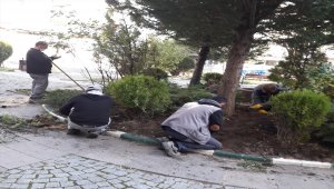 Kızılcahamam'da 10 bin lale soğanı dikildi 