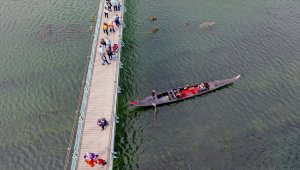 Kızılırmak'ta gondol turu keyifli dakikalar yaşatıyor