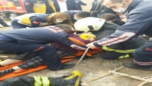 Konya'da su kuyusuna düşen kadını itfaiye kurtardı