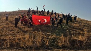 Külhüyük köyünde Ata'ya saygı yürüyüşü