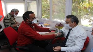 Seydişehir Belediye Başkanı Tutal kan bağışında bulundu