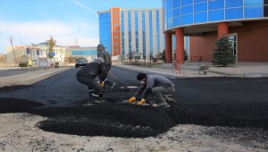 Sivas Numune Hastanesi bahçesi asfaltlandı 