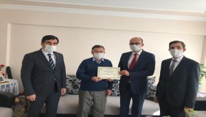 Sivas'ta 24 Kasım Öğretmenler Günü kutlandı