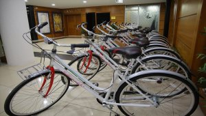 Sivas'ta başarılı öğrenciler bisikletle ödüllendirildi