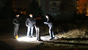 Sivas'ta yüksek ses çıkaran havai fişek patlaması vatandaşları tedirgin etti