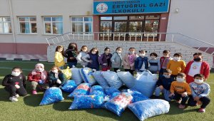 Sorgunlu öğrencilerden engelli vatandaşa destek