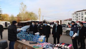 Suşehri'nde halk pazarında koronavirüs denetimi
