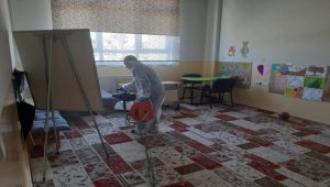 Ulaş Anaokulu Kovid-19'la mücadele kapsamında dezenfekte edildi