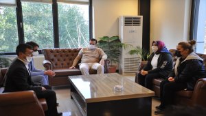 Akşehir'de görme engelli 3 kişiye akıllı baston hediyesi