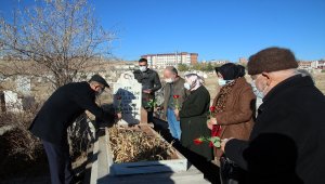 "Aşık Sefil Selimi" mezarı başında anıldı