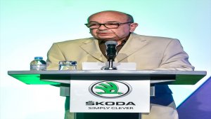 Çek Liyakat Madalyası Ahmet Yüce'ye verildi