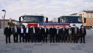 Çevre ve Şehircilik Bakanlığı'ndan Karapınar Belediyesi'ne 2 yeni araç hibe edildi