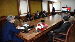 Engellilerin Kırşehir Valisi Akın'dan istekleri tebessüm ettirdi