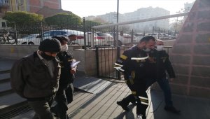 Eskişehir'de park halindeki otomobili çekiciyle çalıp Ankara'ya götürdükleri iddiasıyla 2 zanlı yakalandı