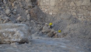 Karaman'da yıkılan metruk binada kafatası ve kemik parçaları bulundu