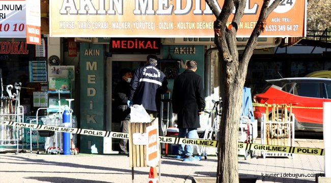 Kayseri'de komşu esnafın otopark kavgasında 2 kişi silahla yaralandı 