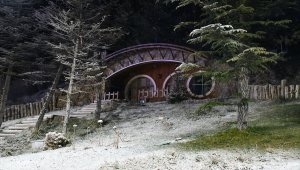 Sivas'ta "kar ve buz sarkıtları" görsel şölen sundu