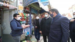 Sivas Valisi Ayhan, Divriği ve Kangal'da Kovid-19 tedbirlerini denetledi