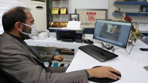 Sivasspor Kulübü Başkanı Mecnun Otyakmaz, AA'nın "Yılın Fotoğrafları" oylamasına katıldı