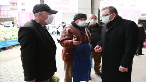 Yozgat Valisi Polat, halk pazarında HES kodu denetimi yaptı