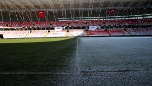 4 Eylül Stadyumu Fenerbahçe maçına hazır