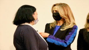 CHP Kadın Kolları Genel Başkanı Nazlıaka, Eskişehir'de "Yaşam Hak Projesi"ni tanıttı: