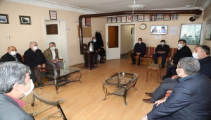 Çubuk Belediye Başkanı Demirbaş, Muhtarlar Derneğini ziyaret etti