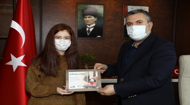 Çubuk'lu başarılı öğrenciden Belediye Başkanı Demirbaş'a ziyaret