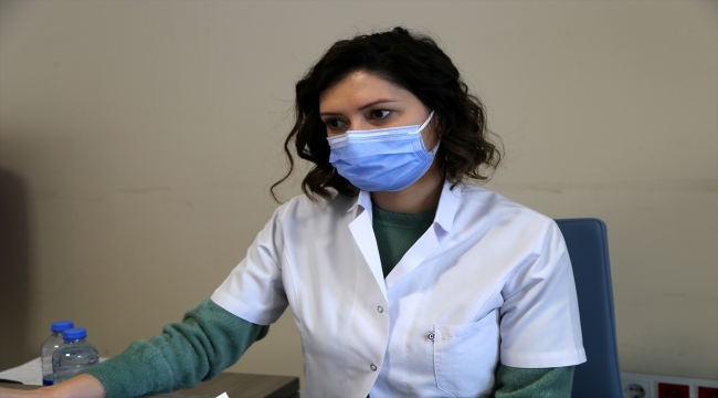 DOKTORLAR KOVİD-19'LA SAVAŞI ANLATIYOR -Koronavirüsü yenen doktor çift, en çok kızları için üzüldü