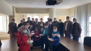 Eskil ilçesinde öğrencilere tablet dağıtıldı 