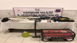 Eskişehir'de izinsiz kazı operasyonlarında 15 şüpheli yakalandı