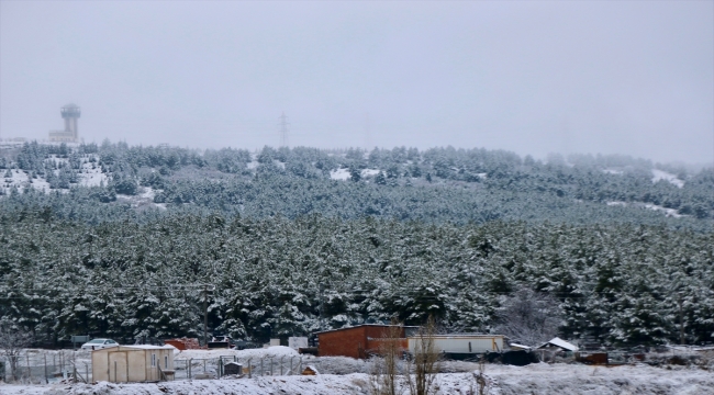 Eskişehir, Kütahya ve Balıkesir'de yılın ilk kar yağışı